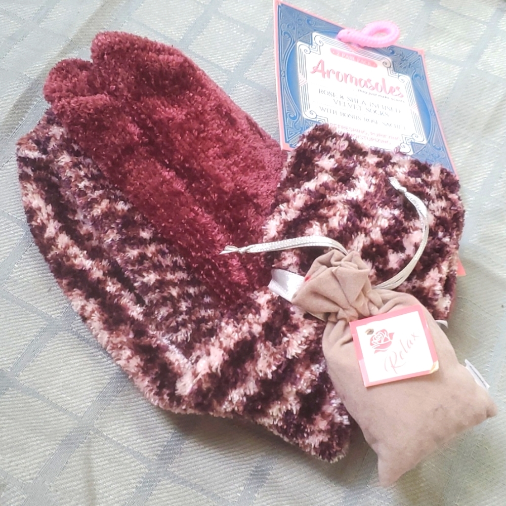 Aromasoles  Rose &Shea  Infused  Velvet Socks